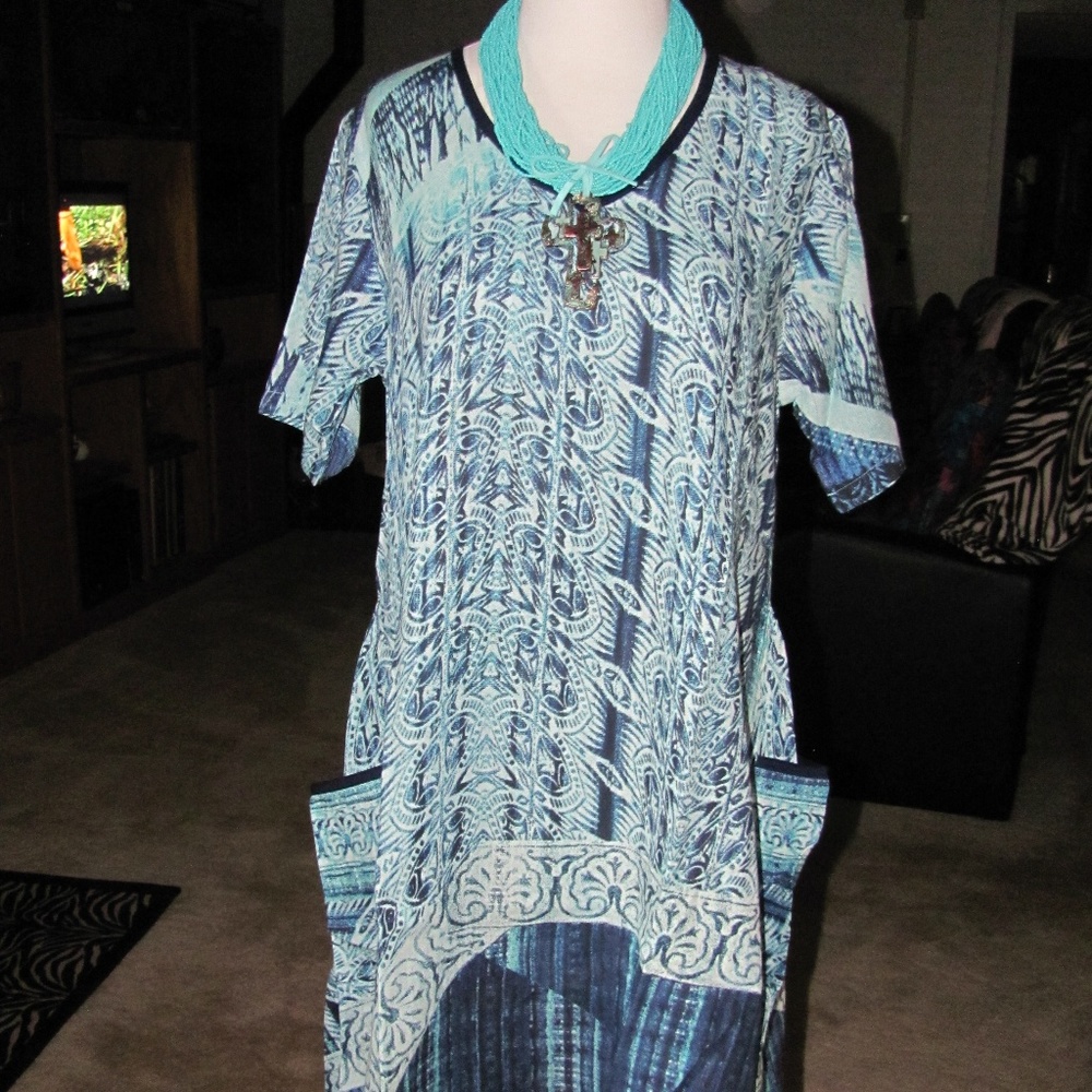 Urban Mangoz Short Sleeved Blue Print Dress  100%